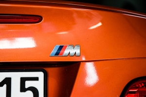 BMW M3 in einer Kfz Werkstatt